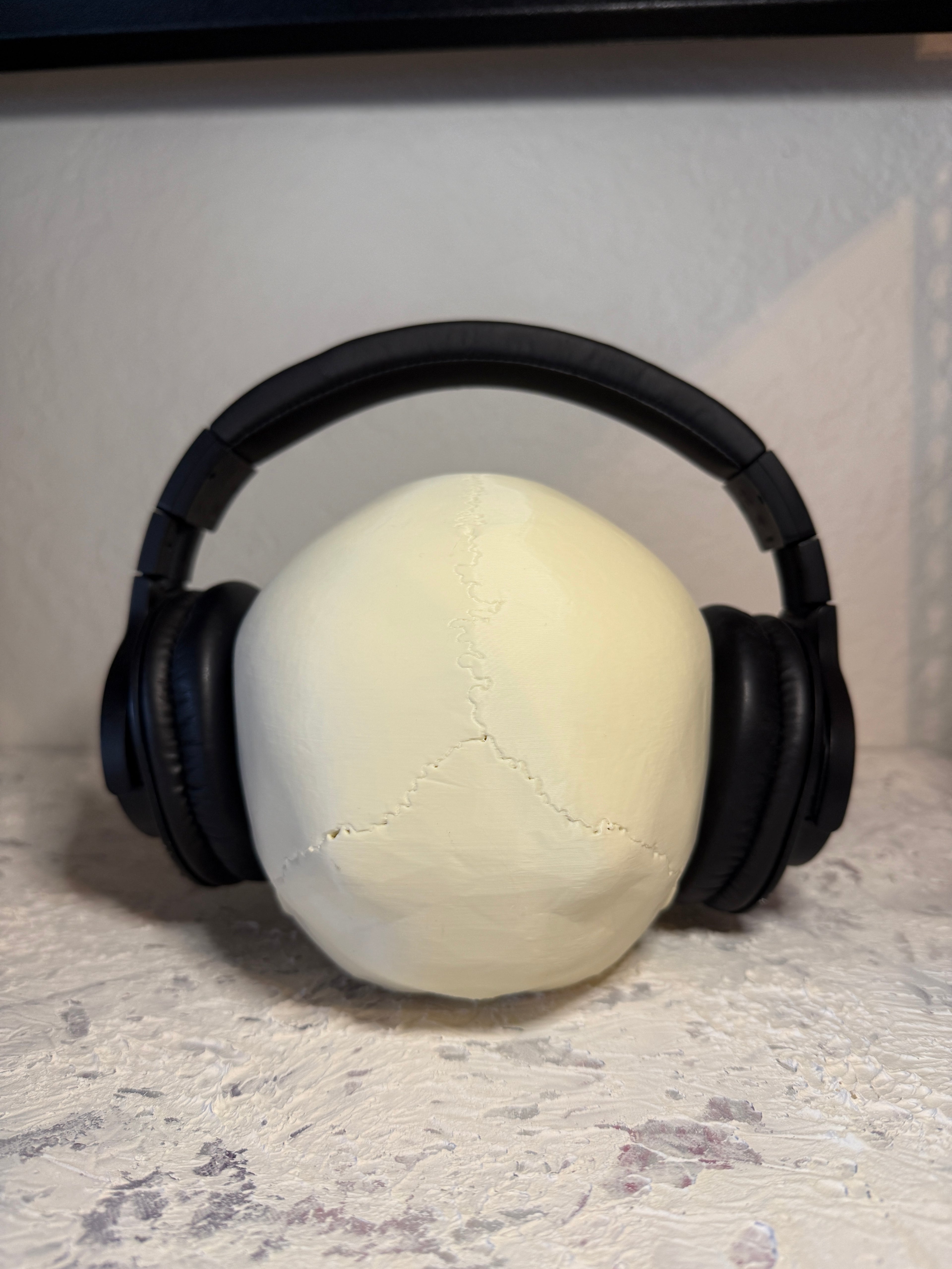 Human Skull Headphone Holder Display Piece - Anatomically accurate