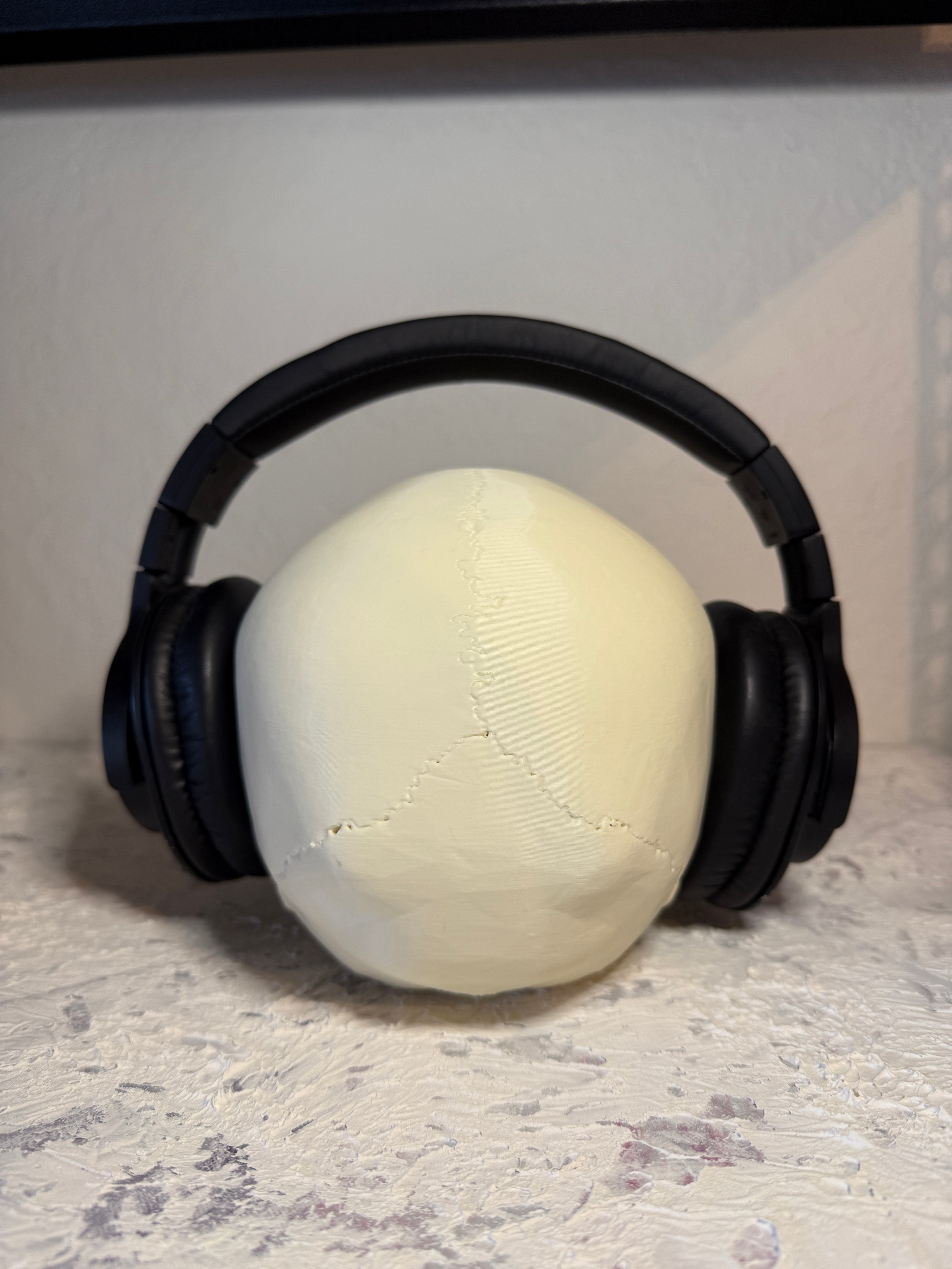 Human Skull Headphone Holder Display Piece - Anatomically accurate